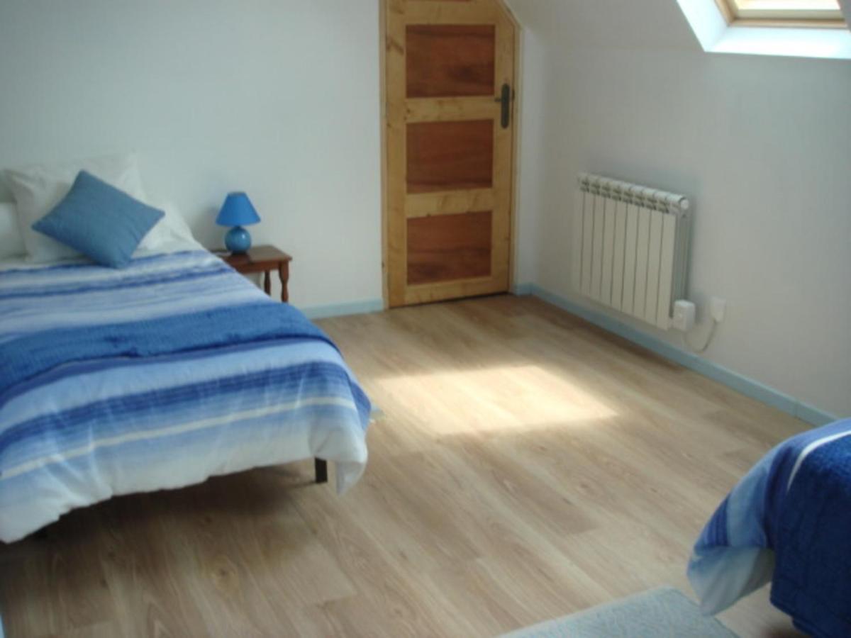 Captivating 2-Bed House With Log Burner In Kérien Exteriör bild