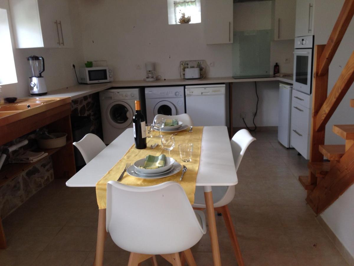 Captivating 2-Bed House With Log Burner In Kérien Exteriör bild